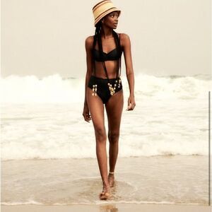 ZARA GATHERED BIKINI TOP SIZE XLARGE